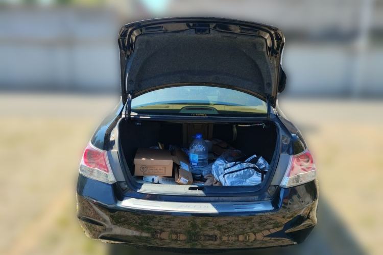 Used Honda Accord 2010 2.0L EX Trunk
