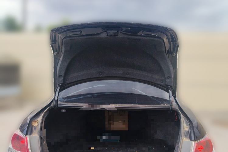 Used Honda Accord 2010 2.0L EX Trunk