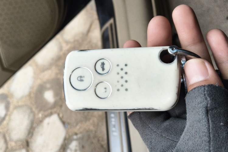 Used Honda Accord 2010 2.4L Millionth Anniversary Edition Vehicle Key