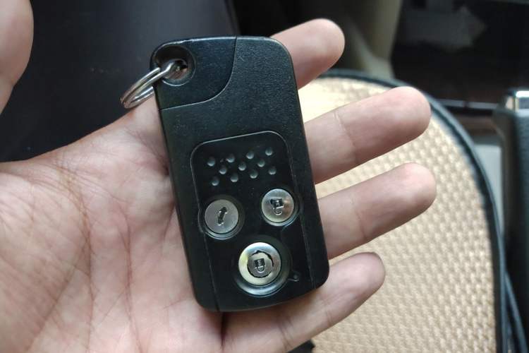 Used Honda Accord 2010 2.4L Millionth Anniversary Edition Vehicle Key
