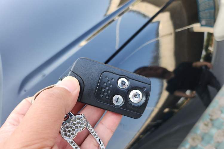 Used Honda Accord 2010 2.4L Millionth Anniversary Edition Vehicle Key