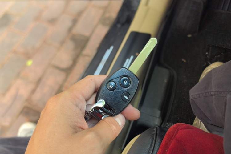 Used Honda Accord 2010 2.0L EX Vehicle Key