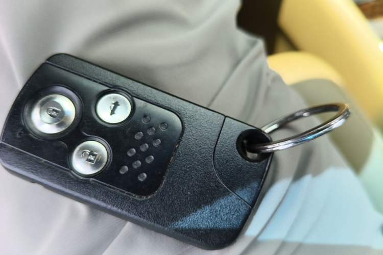 Used Honda Accord 2010 2.4L Millionth Anniversary Edition Vehicle Key