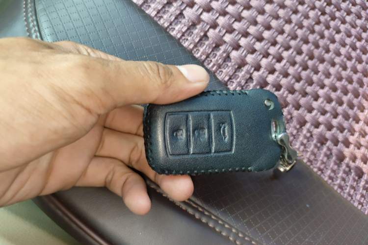 Used Honda Accord 2010 2.0L EX Vehicle Key