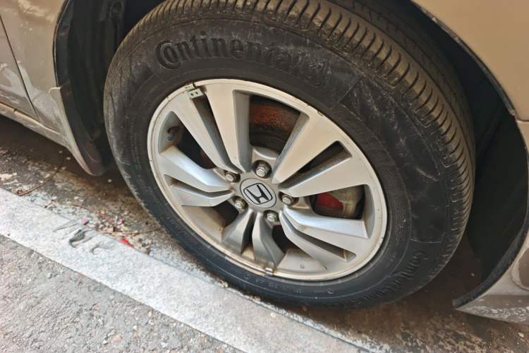 Used Honda Accord 2010 2.4L LX Right Front Wheel Hub