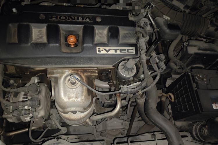 Used Honda Accord 2010 2.0L EX Engine Bay