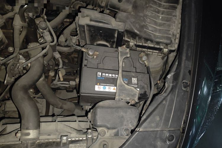 Used Honda Accord 2010 2.0L EX Engine Bay Left