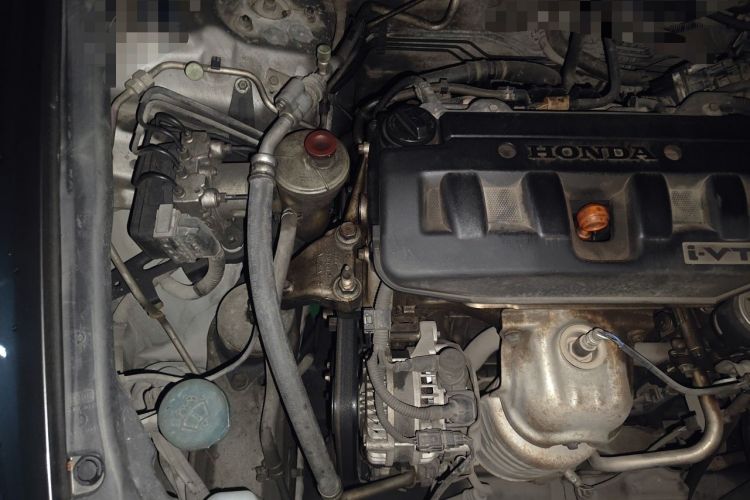 Used Honda Accord 2010 2.0L EX Engine Bay Right