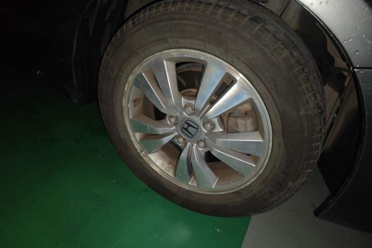 Used Honda Accord 2010 2.0L EX Right Front Wheel Hub