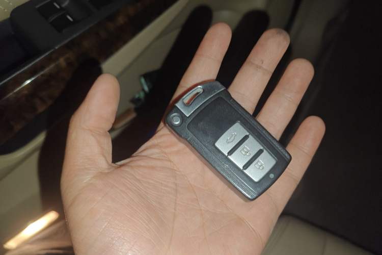 Used Honda Accord 2010 2.0L EX Vehicle Key