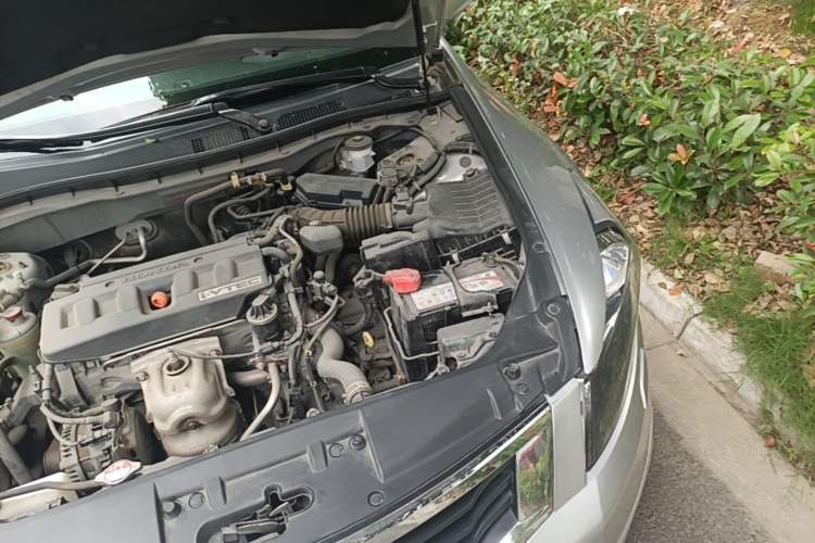 Used Honda Accord 2010 2.0L EX Engine Bay Left