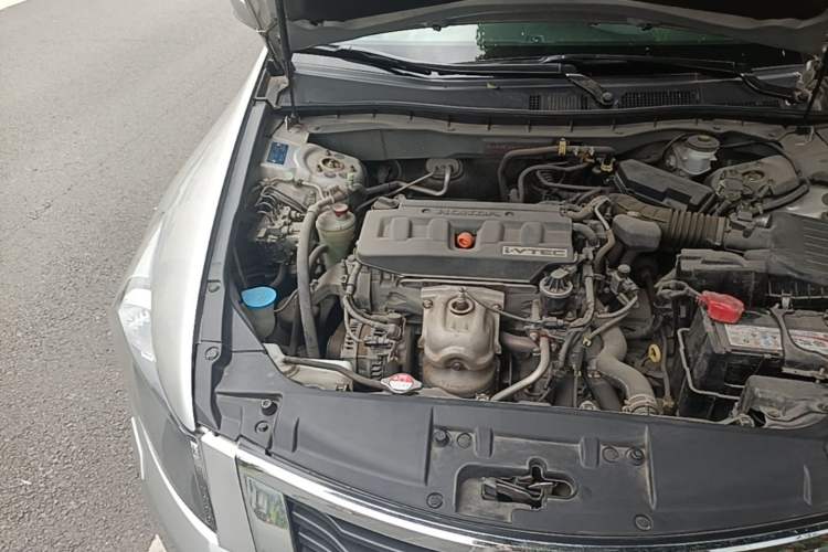 Used Honda Accord 2010 2.0L EX Engine Bay Right