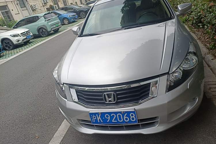 Used Honda Accord 2010 2.0L EX Front