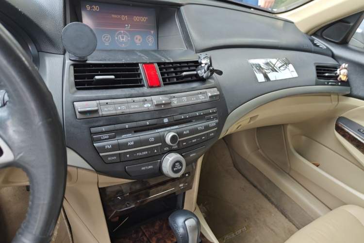 Used Honda Accord 2010 2.4L Millionth Anniversary Edition Audio And AC Panel