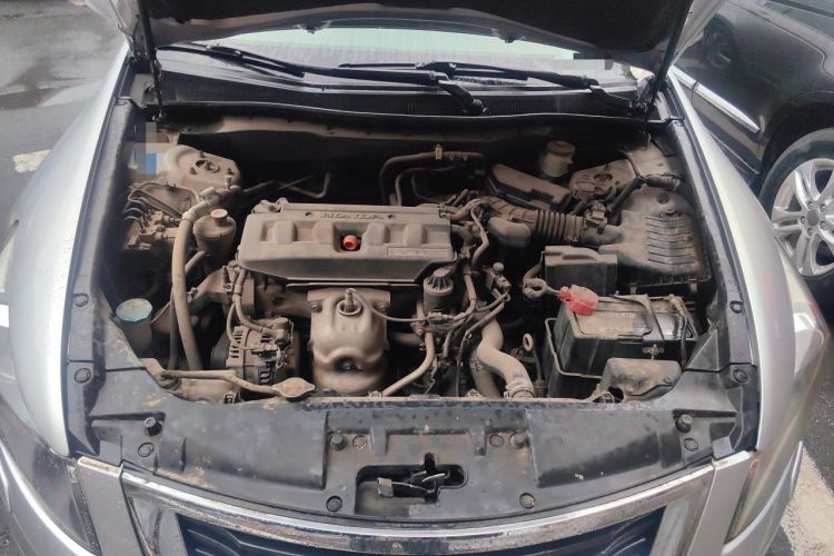 Used Honda Accord 2010 2.0L EX Engine Bay