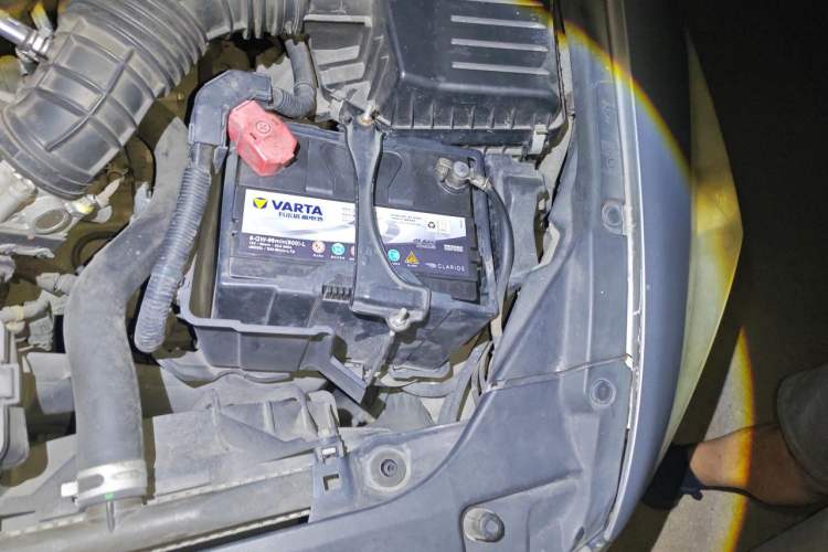 Used Honda Accord 2010 2.4L LX Engine Bay Left