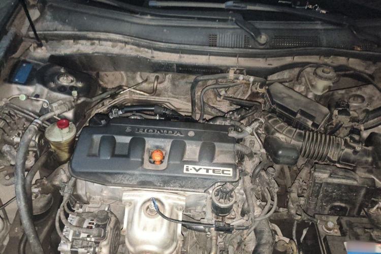 Used Honda Accord 2010 2.0L EX Engine Bay