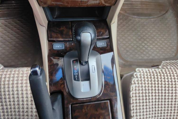Used Honda Accord 2010 2.0L EX Gear Lever