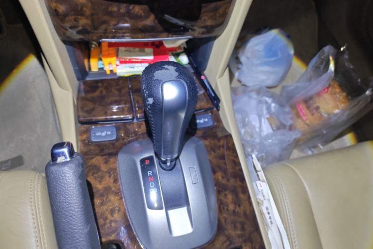 Used Honda Accord 2010 2.4L LX Gear Lever