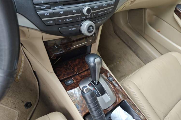Used Honda Accord 2010 2.4L Millionth Anniversary Edition Gear Lever