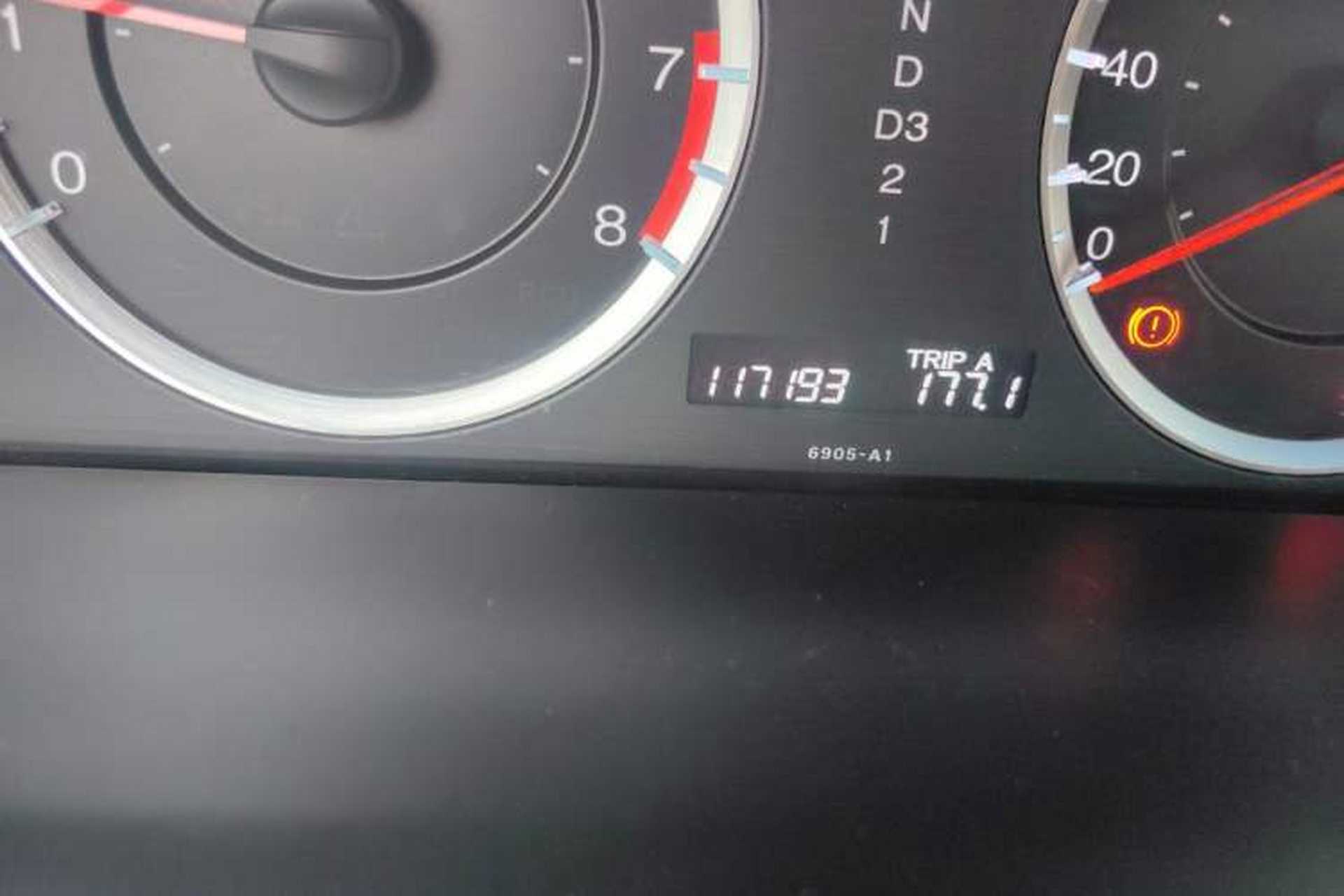 Used Honda Accord 2010 2.0L EX Odometer Close Up