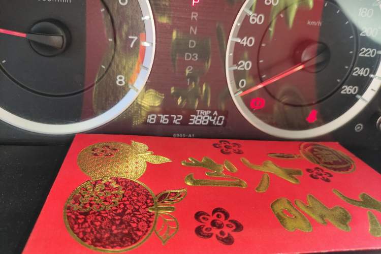 Used Honda Accord 2010 2.4L Millionth Anniversary Edition Odometer Close Up