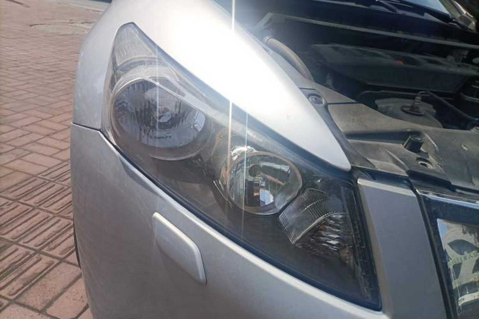 Used Honda Accord 2010 2.0L EX Right Front Headlight