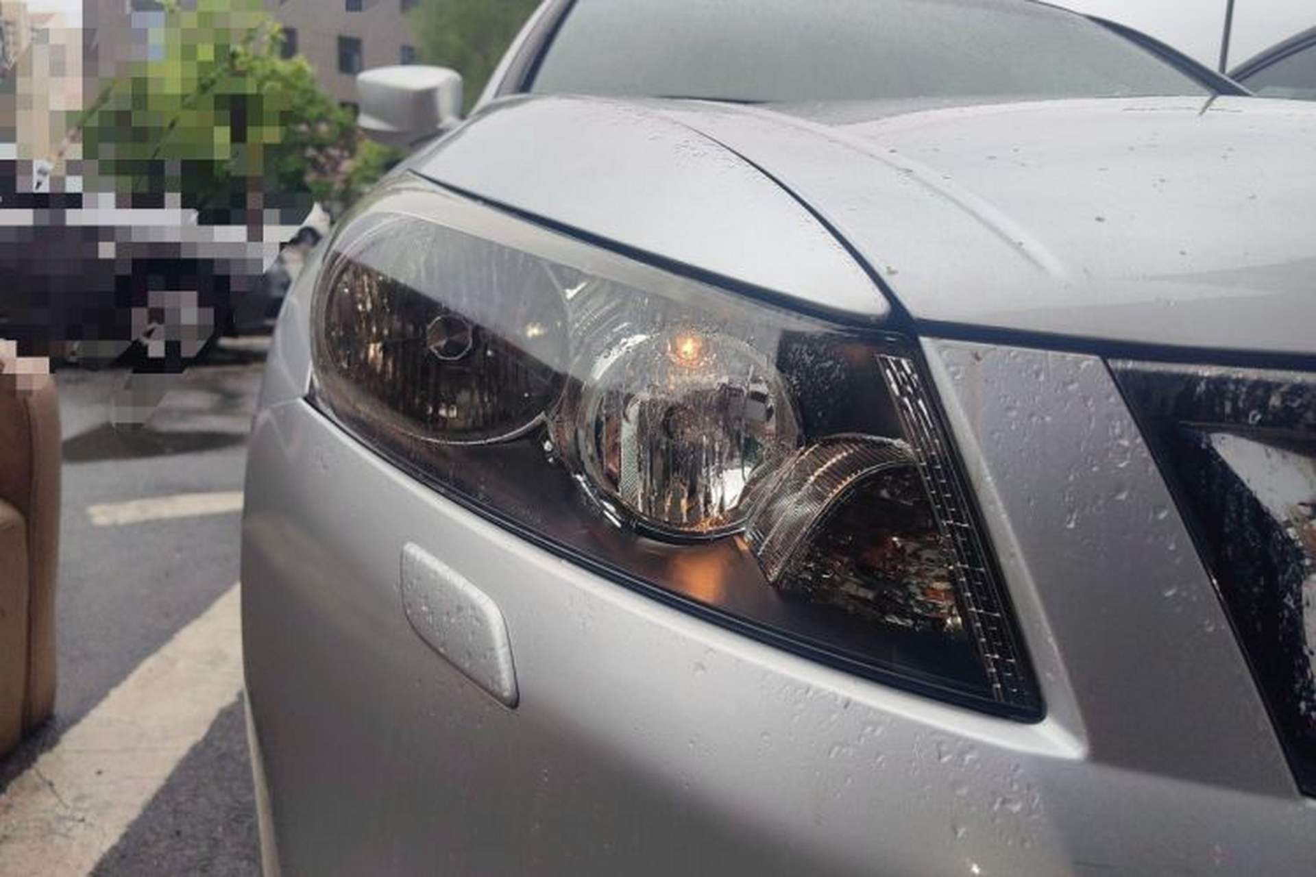Used Honda Accord 2010 2.0L EX Right Front Headlight