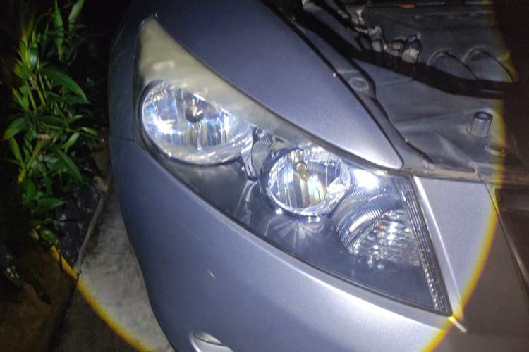 Used Honda Accord 2010 2.4L LX Right Front Headlight
