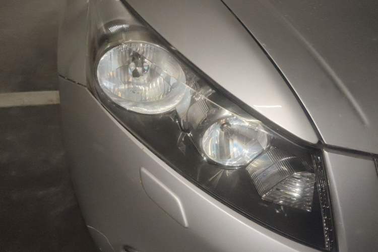 Used Honda Accord 2010 2.0L EX Right Front Headlight
