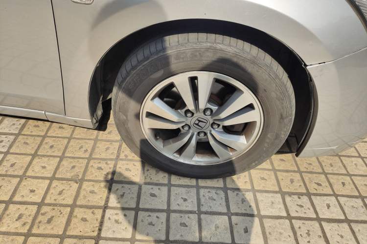 Used Honda Accord 2010 2.4L Millionth Anniversary Edition Right Front Wheel Hub