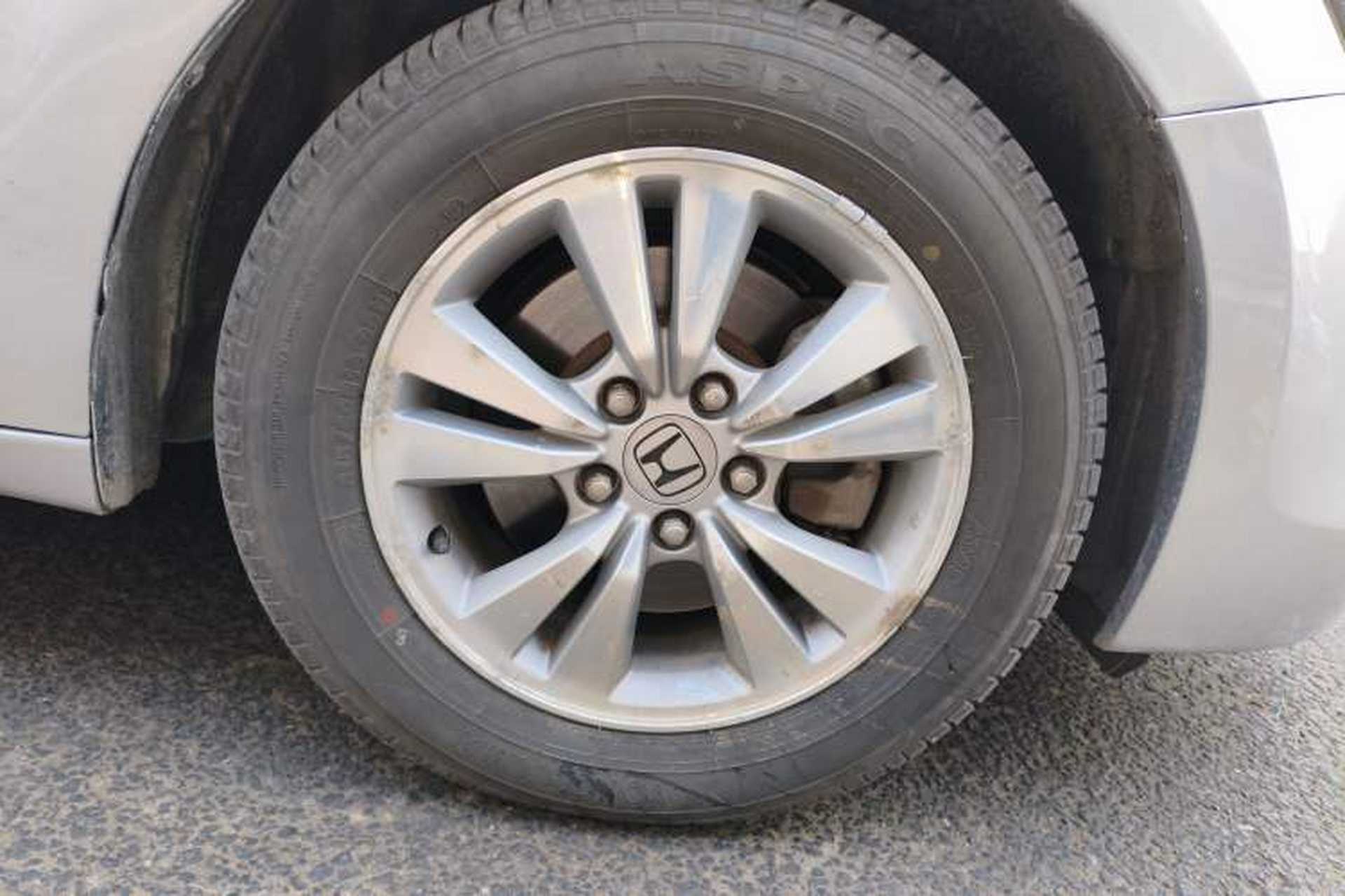 Used Honda Accord 2010 2.0L EX Right Front Wheel Hub