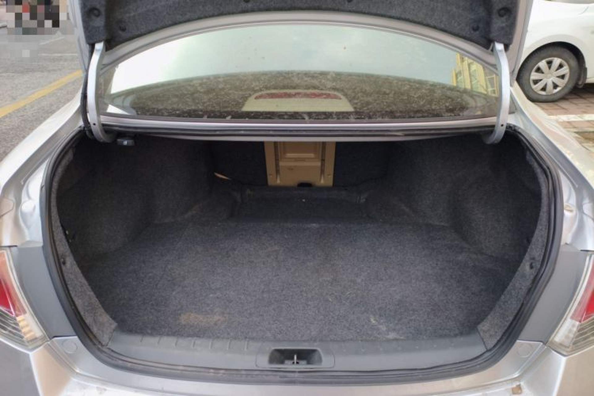 Used Honda Accord 2010 2.0L EX Trunk