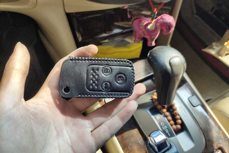 Used Honda Accord 2010 2.4L Millionth Anniversary Edition Vehicle Key