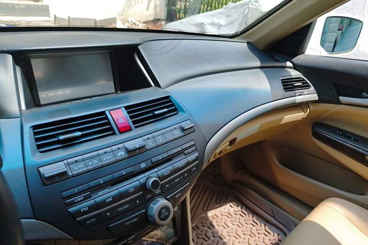 Used Honda Accord 2010 2.4L Millionth Anniversary Edition Audio And AC Panel