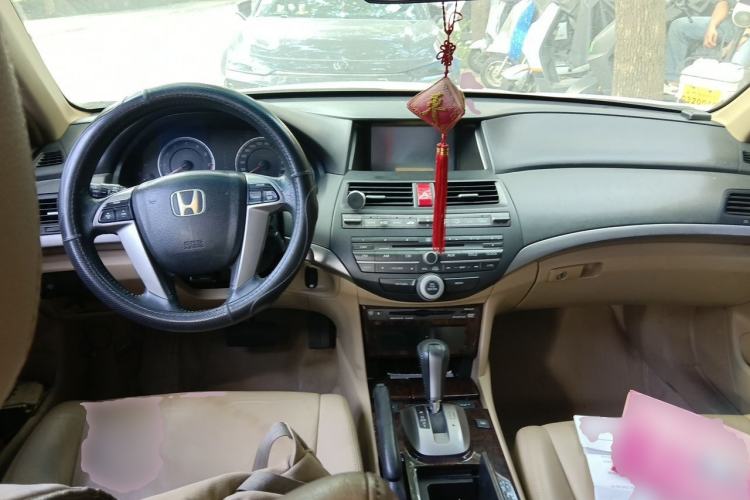 Used Honda Accord 2010 2.4L Millionth Anniversary Edition Center Console
