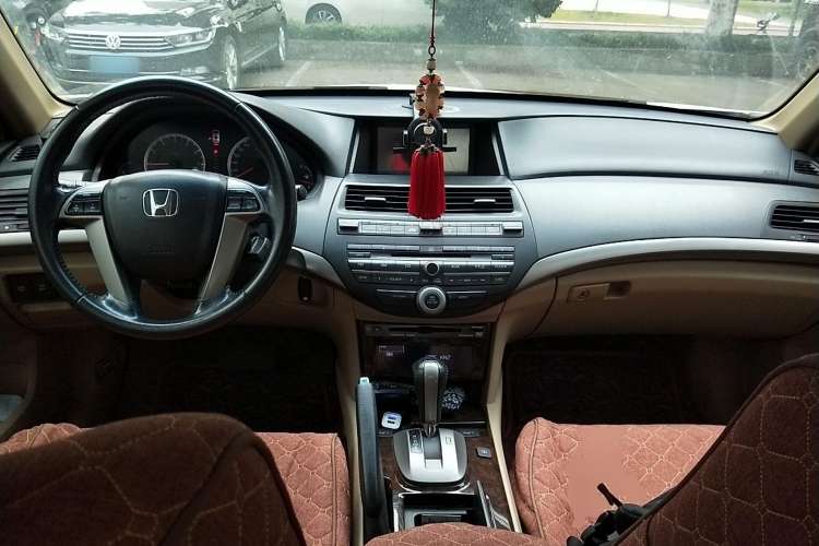 Used Honda Accord 2010 2.4L Millionth Anniversary Edition Center Console