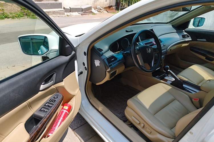 Used Honda Accord 2010 2.4L Millionth Anniversary Edition Driver Seat