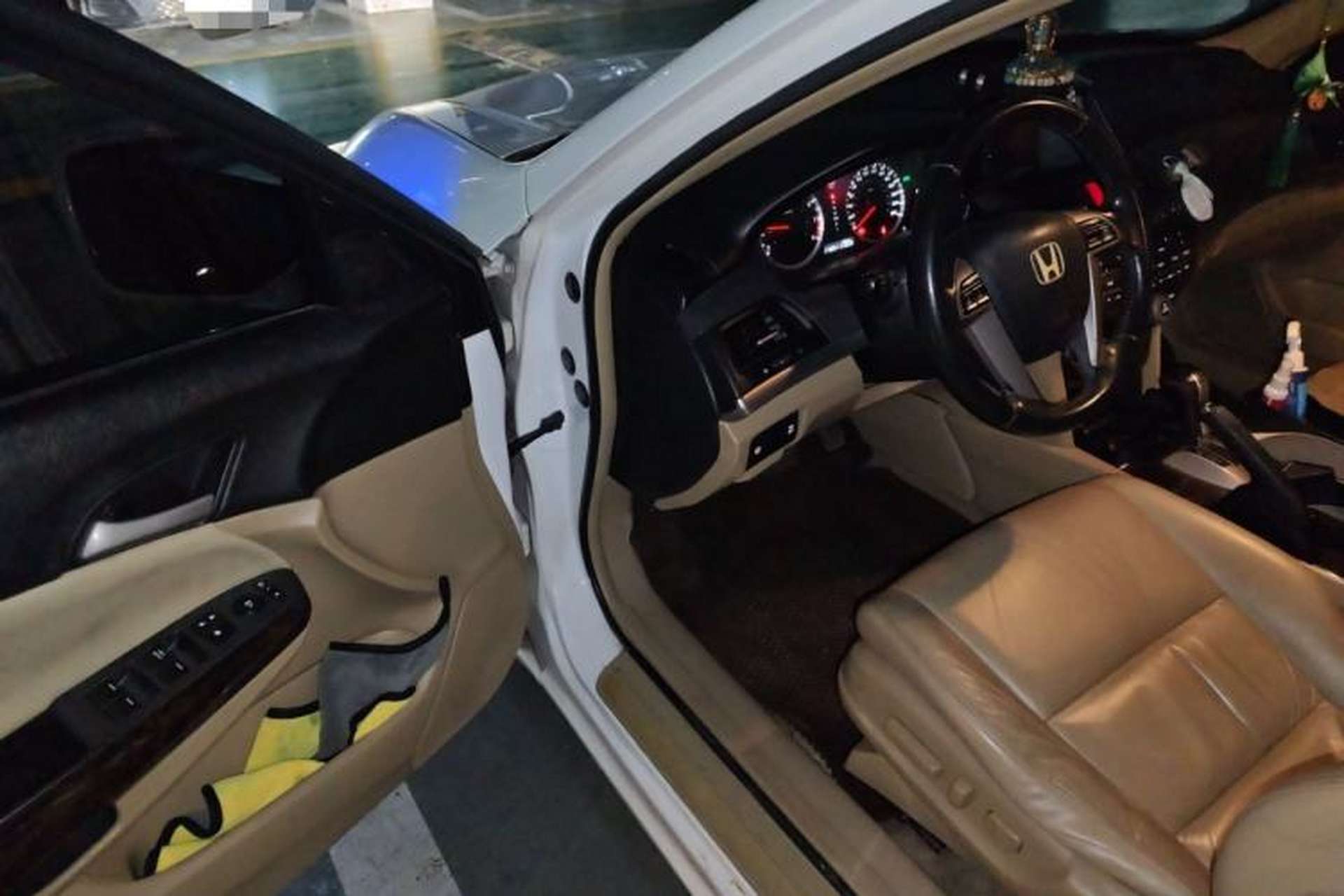 Used Honda Accord 2010 2.4L Millionth Anniversary Edition Driver Seat