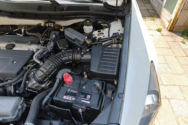 Used Honda Accord 2010 2.4L Millionth Anniversary Edition Engine Bay Left