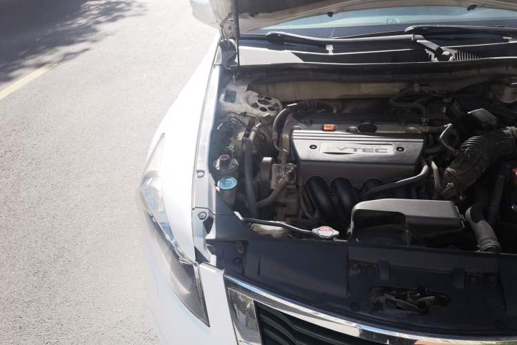 Used Honda Accord 2010 2.4L Millionth Anniversary Edition Engine Bay Right