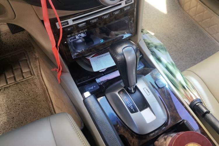 Used Honda Accord 2010 2.4L Millionth Anniversary Edition Gear Lever