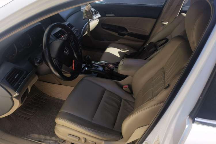 Used Honda Accord 2010 2.4L Millionth Anniversary Edition Left Front Seat