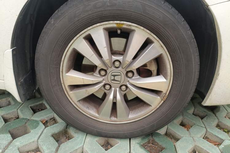 Used Honda Accord 2010 2.0L EX Right Front Wheel Hub