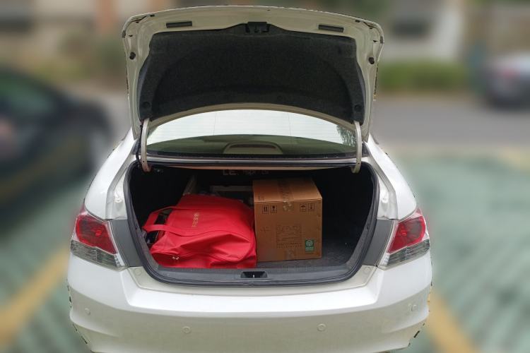 Used Honda Accord 2010 2.0L EX Trunk