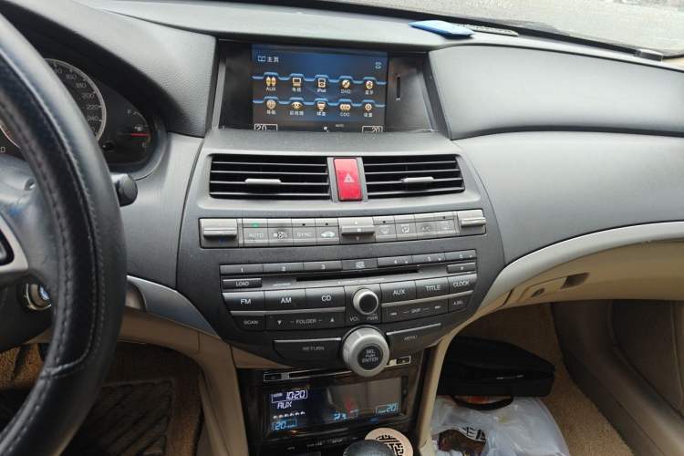 Used Honda Accord 2010 2.0L EX Audio And AC Panel