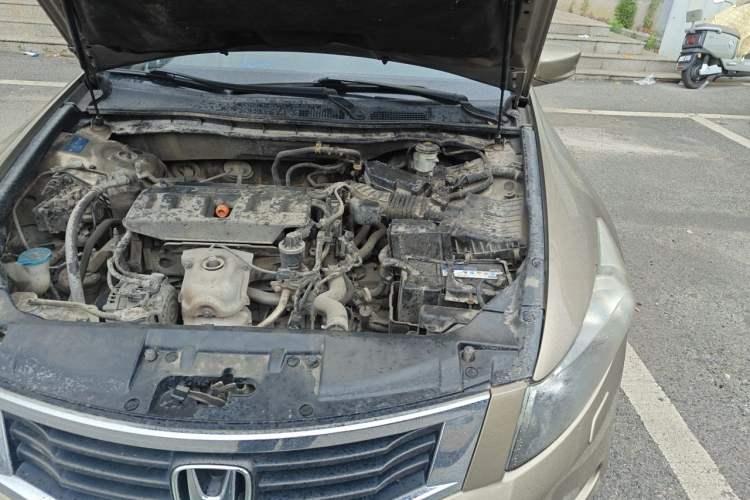 Used Honda Accord 2010 2.0L EX Engine Bay Left