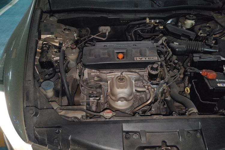 Used Honda Accord 2010 2.0L EX Engine Bay Right