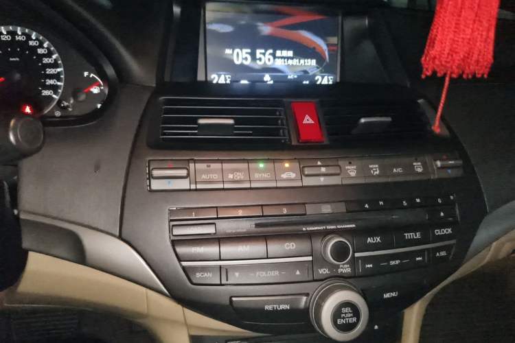 Used Honda Accord 2011 2.0L EX Audio And AC Panel