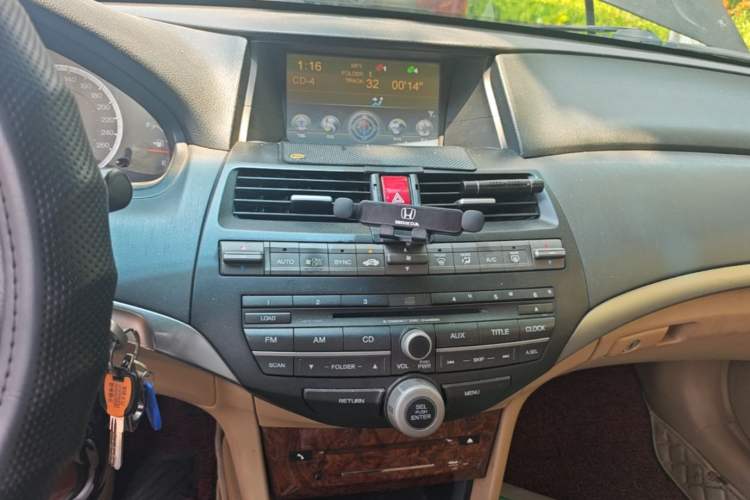 Used Honda Accord 2011 2.0L EX Audio And AC Panel